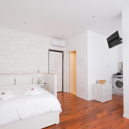 The Apulian Loft II Bari - Via Celentano Apartment ภายนอก รูปภาพ